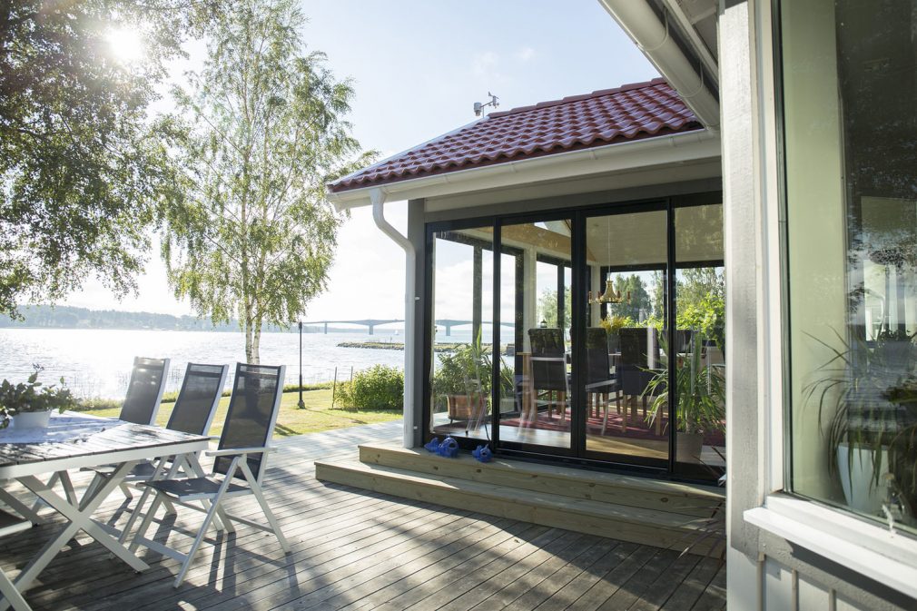 3. Ro╠eksanering efter brand i sommarhus 1010x673